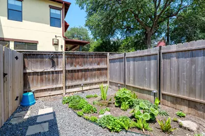 1004 E 13th Street #A, Austin, TX 78702 - Photo 28