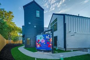 605 E 55th St, Austin, TX 78751 - Photo 18