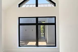 605 E 55th St, Austin, TX 78751 - Photo 16
