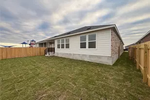 221 Rodney Boat Rd, Kyle, TX 78640 - Photo 6