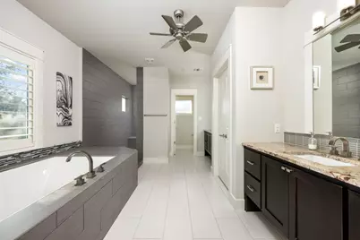 6009 Woodcrest Drive, Austin, TX 78759 - Photo 16