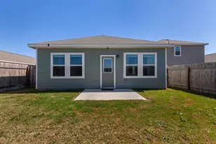 509 Redfish Ln, Hutto, TX 78634 - Photo 32