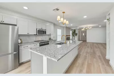 211 Banner Avenue, Leander, TX 78641 - Photo 4