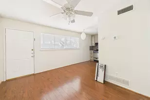803 W 28th St, Austin, TX 78705 - Photo 10