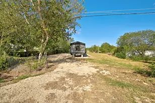 212 Greenfield Rd, Kyle, TX 78640 - Photo 20