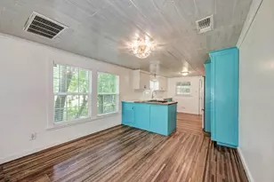 1407 Leona St, Austin, TX 78702 - Photo 10