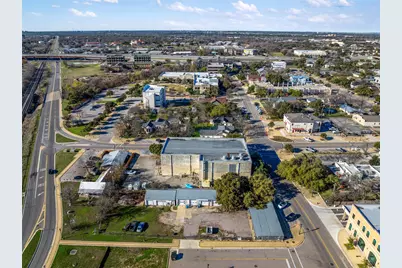 103 W Bagdad Avenue, Round Rock, TX 78664 - Photo 4