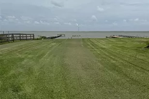 549 Marshall Johnson Ave S, Port Lavaca, TX 77979 - Photo 8