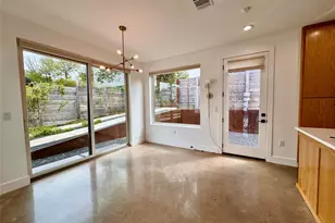2919 E 13th St, Austin, TX 78702 - Photo 12