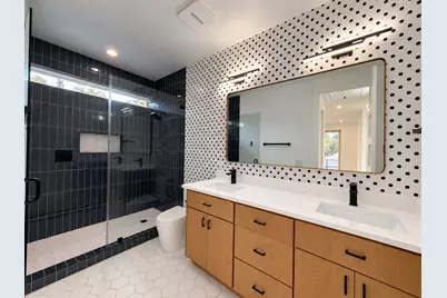 2919 E 13th Street #1, Austin, TX 78702 - Photo 26