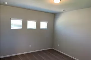 214 Bent Creek Dr, Hutto, TX 78634 - Photo 16