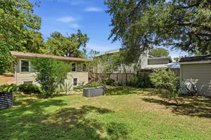 2111 W 12th St, Austin, TX 78703 - Photo 24