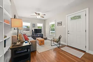 2111 W 12th St, Austin, TX 78703 - Photo 2