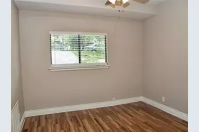 2111 W 12th Street, Austin, TX 78703 - Photo 16