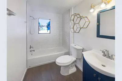 1105 E 17th Street, Georgetown, TX 78626 - Photo 12