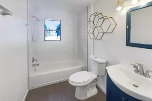 1105 E 17th St, Georgetown, TX 78626 - Photo 12