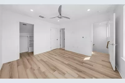 512 W Saint Johns Avenue #B (back unit), Austin, TX 78752 - Photo 12