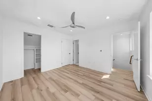 512 W St Johns Ave, Austin, TX 78752 - Photo 12
