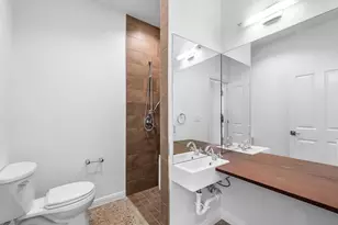 512 W St Johns Ave, Austin, TX 78752 - Photo 10