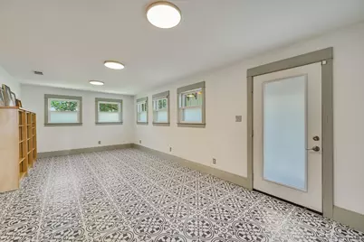 506 Gresham Street, Smithville, TX 78957 - Photo 18