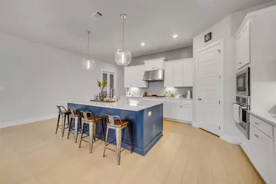 8517 Grenadier Drive, Austin, TX 78738 - Photo 8
