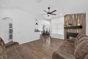 105 Dogwood Dr, Georgetown, TX 78626 - Photo 6