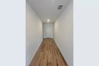 254 The Bad Way, Jarrell, TX 76537 - Photo 6