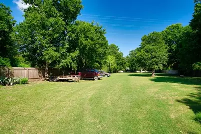 1104 Perry Road, Austin, TX 78721 - Photo 10