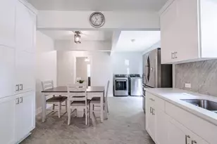 1104 Perry Rd, Austin, TX 78721 - Photo 2