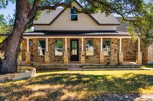 310 Shayla Ln, Canyon Lake, TX 78133 - Photo 2
