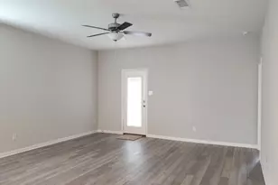 136 Constitution St, Liberty Hill, TX 78642 - Photo 12