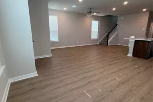 136 Hartson Dr, Taylor, TX 76574 - Photo 8