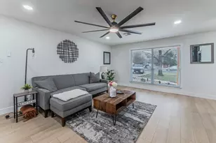 510 Sendero Verde St, Manchaca, TX 78652 - Photo 2