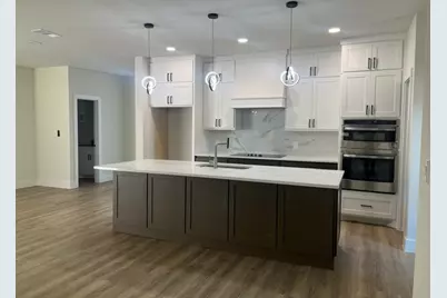 804 Hi Circle W #B, Horseshoe Bay, TX 78657 - Photo 2