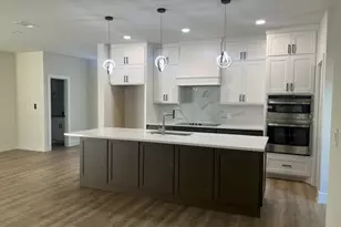 804 Hi Cir W, Horseshoe Bay, TX 78657 - Photo 2