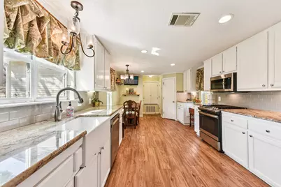 419 W San Antonio Street, Lockhart, TX 78644 - Photo 12