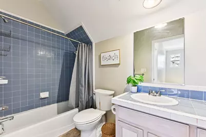 419 W San Antonio Street, Lockhart, TX 78644 - Photo 34