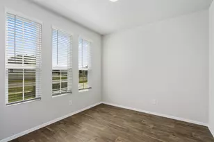 621 Running Creek Dr, Kyle, TX 78640 - Photo 4