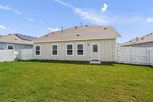 621 Running Creek Dr, Kyle, TX 78640 - Photo 32
