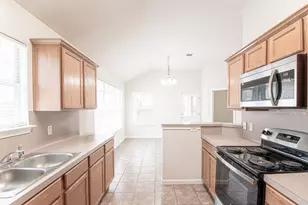 10 Greenglade Ct, Wimberley, TX 78676 - Photo 1