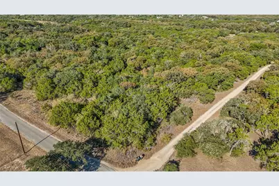 1306 Thousand Oaks Loop, San Marcos, TX 78666 - Photo 8