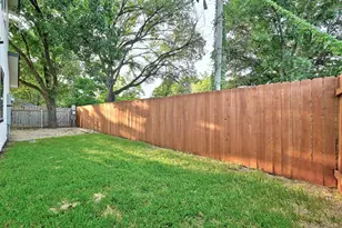 6210 Larch Terrace, Austin, TX 78741 - Photo 24