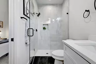 6210 Larch Terrace, Austin, TX 78741 - Photo 18