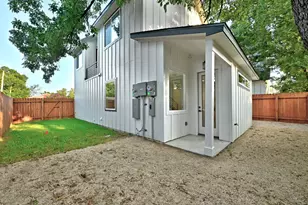 6210 Larch Terrace, Austin, TX 78741 - Photo 22