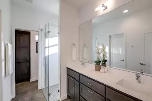 5600 William Holland Ave, Austin, TX 78756 - Photo 16