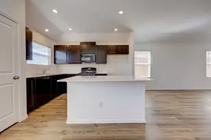 618 Waterway, Hutto, TX 78634 - Photo 14