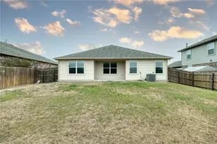 219 Screech Owl Dr, Kyle, TX 78640 - Photo 22