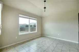 219 Screech Owl Dr, Kyle, TX 78640 - Photo 8