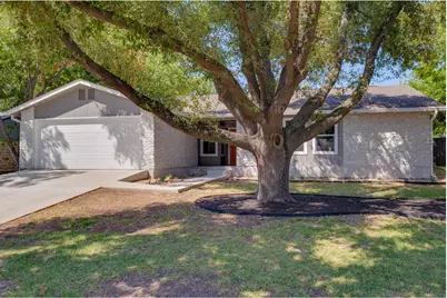 2202 Donna Drive, Taylor, TX 76574 - Photo 2