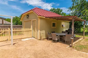 204 Prim Rose St, Blanco, TX 78606 - Photo 36